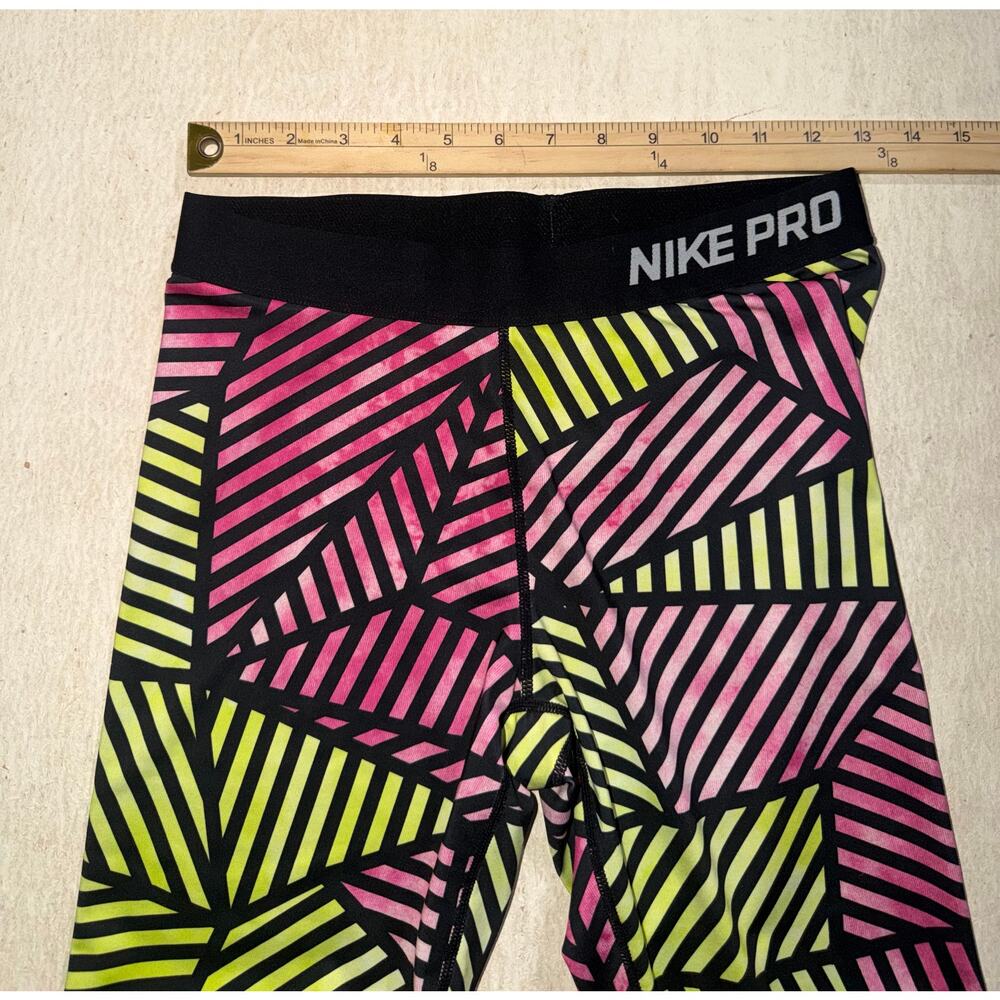 Nike pro women’s black & neon design athletic capris - Picture 8 of 16